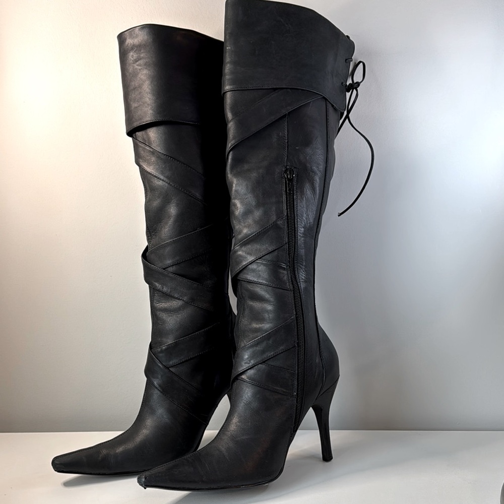Black leather Bakers boots size 8